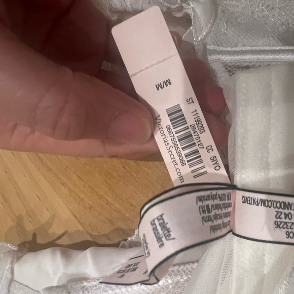 Victoria's Secret Coconut White Unlined Floral Embroidery Corset Top NWT M - Picture 6 of 6